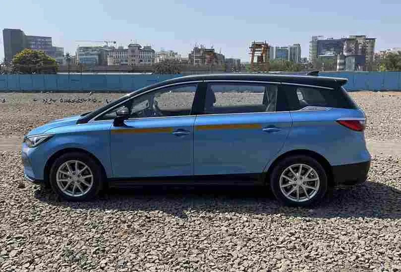 Innova Crysta